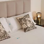 Banus - Banus, Dama De Noche, Brand New, 2bed 2bath, Bright Glazed Terrace, 3 Pools, Beautiful Complex *