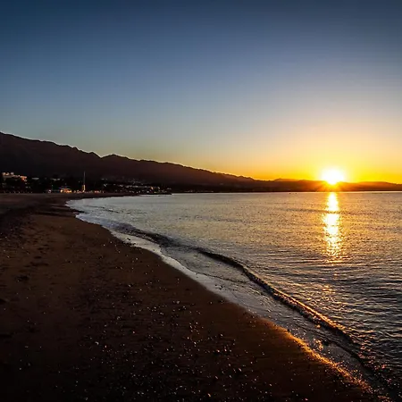 Banus - Banus, Dama De Noche, Brand New, 2bed 2bath, Bright Glazed Terrace, 3 Pools, Beautiful Complex 公寓