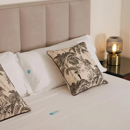 Banus - Banus, Dama De Noche, Stylishly Redecorated - Brand New Furniture, 2bed-2bath, Bright Glazed Terrace, 3 Pools, Beautiful Complex, Ideal For Families *