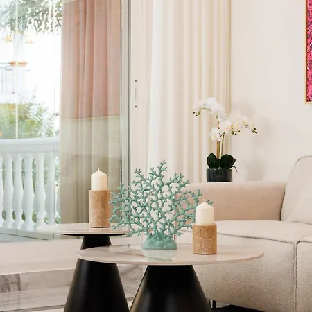公寓 Banus - Banus, Dama De Noche, Brand New, 2bed 2bath, Bright Glazed Terrace, 3 Pools, Beautiful Complex 马尔韦利亚